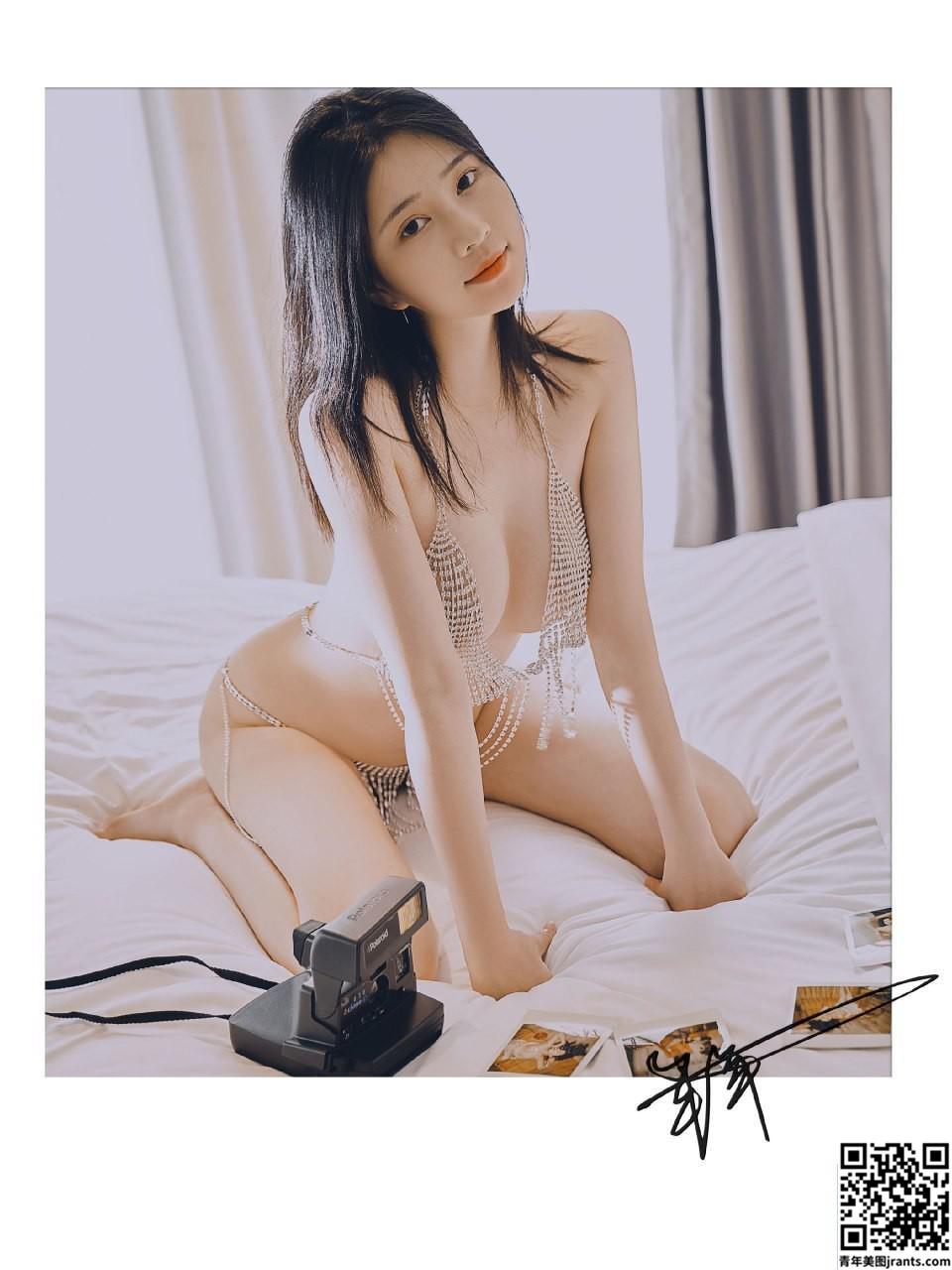 Nnian &#8211; Gadis Polaroid (41P)