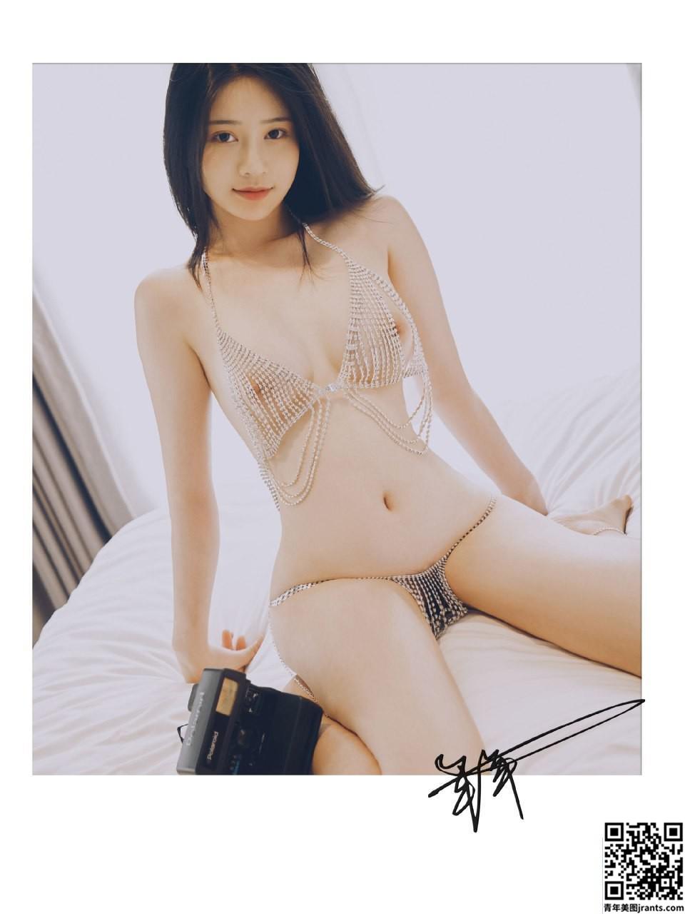 Nnian &#8211; Gadis Polaroid (41P)