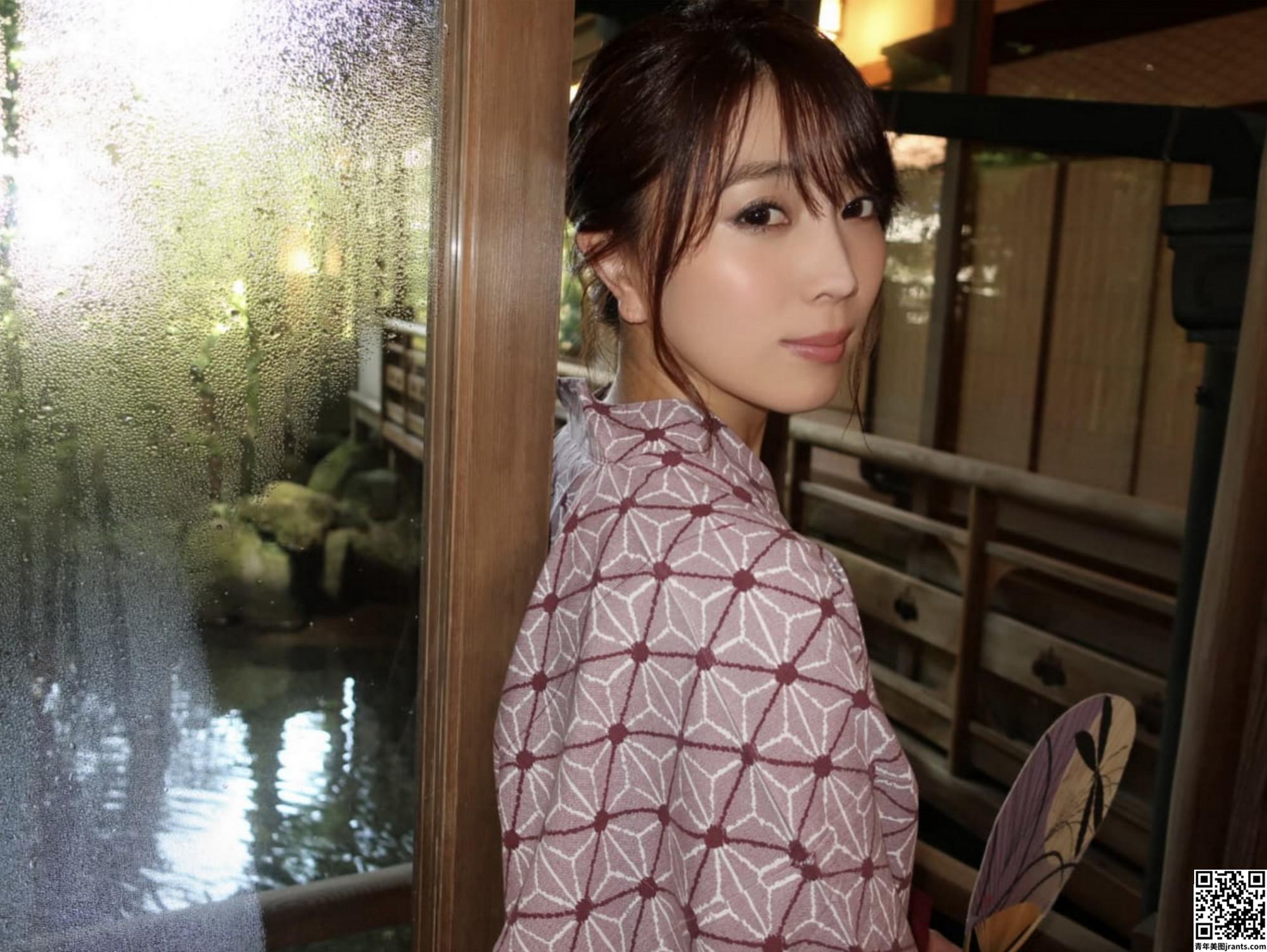 Tomomi Morisaki „Secret Secret Meeting DAY.2“ FRIDAY Digitales Fotobuch (55P)