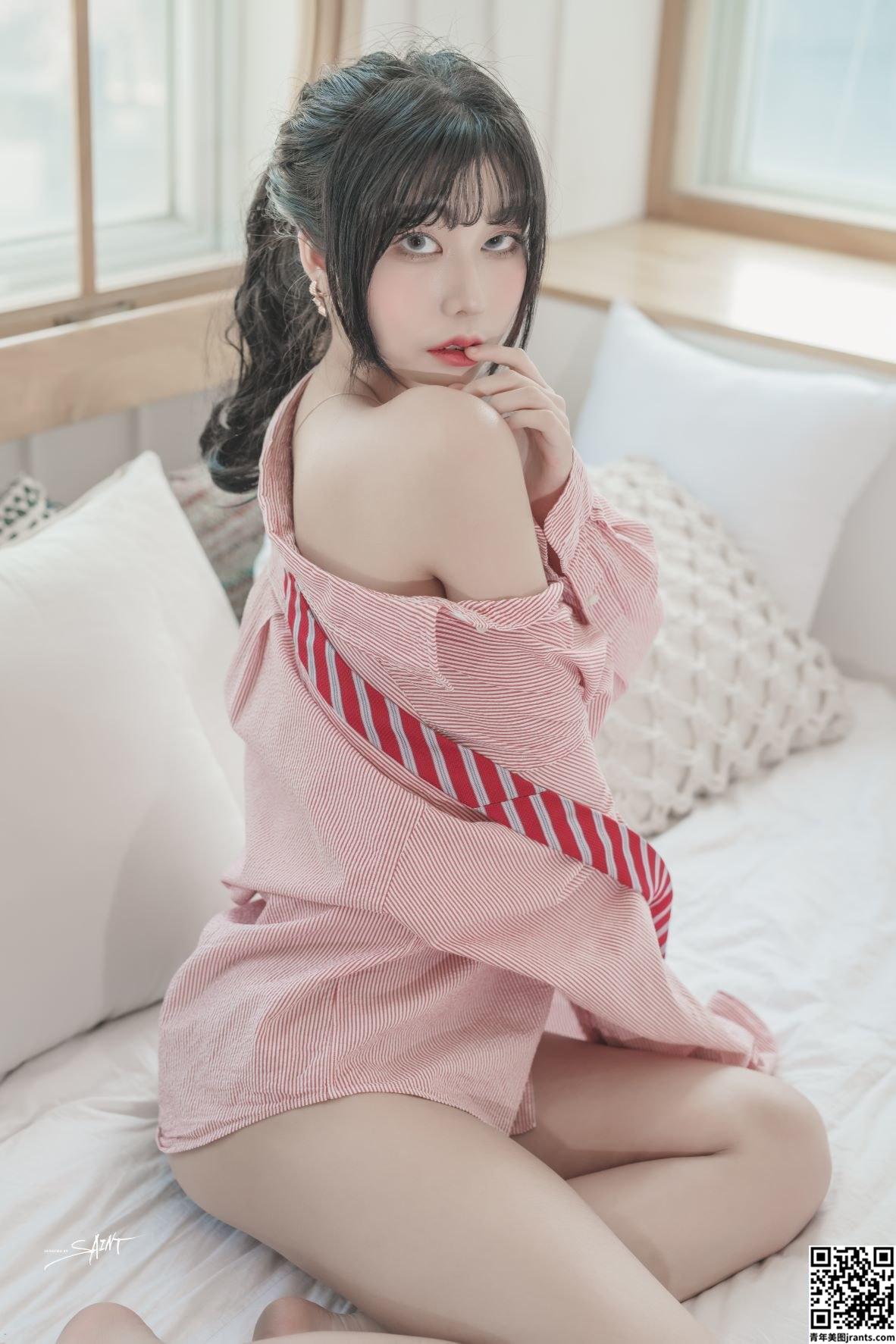 [Saint Photolife] Yuna – Amor por cima (59P)