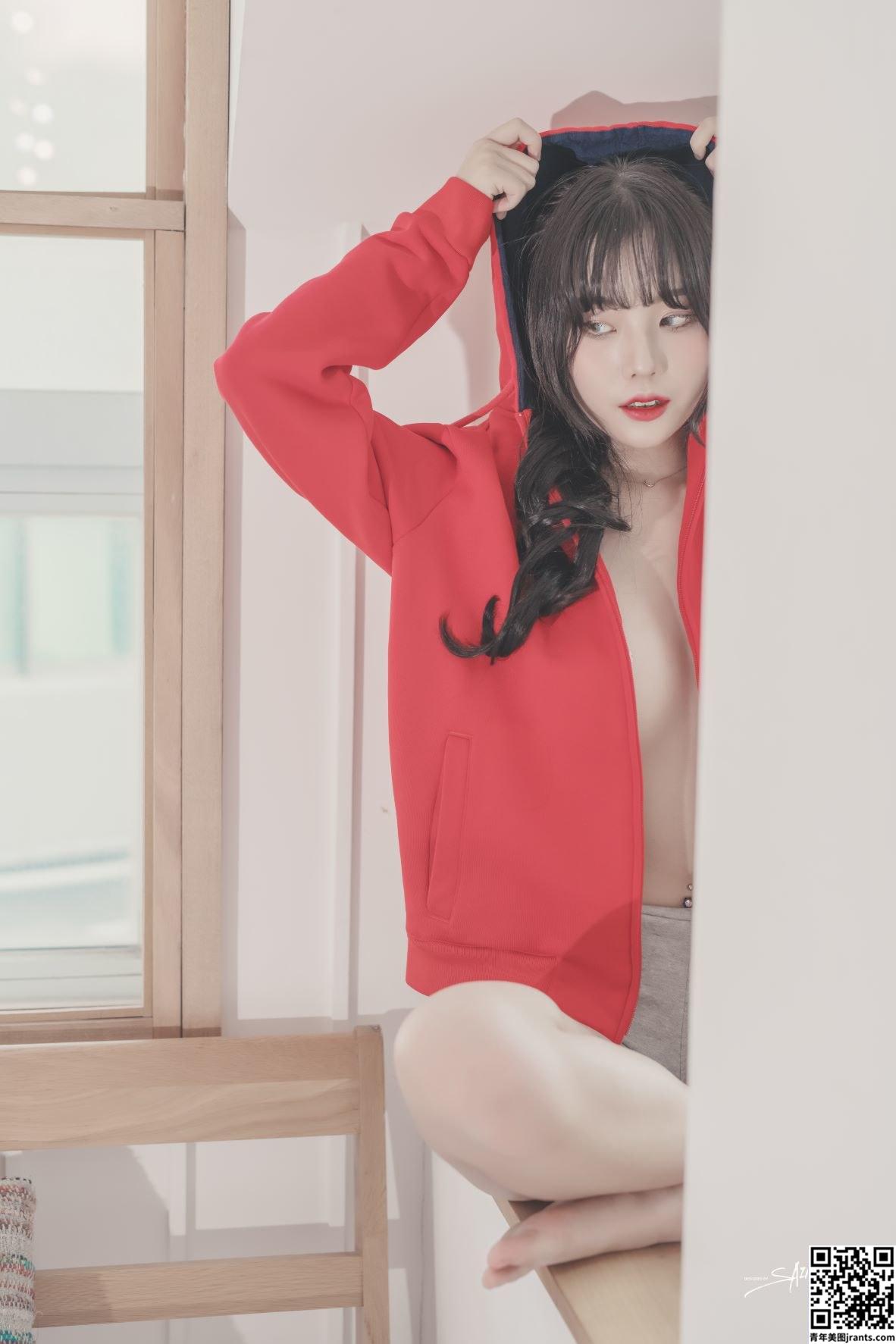 [Saint Photolife] Yuna – Amor por cima (59P)