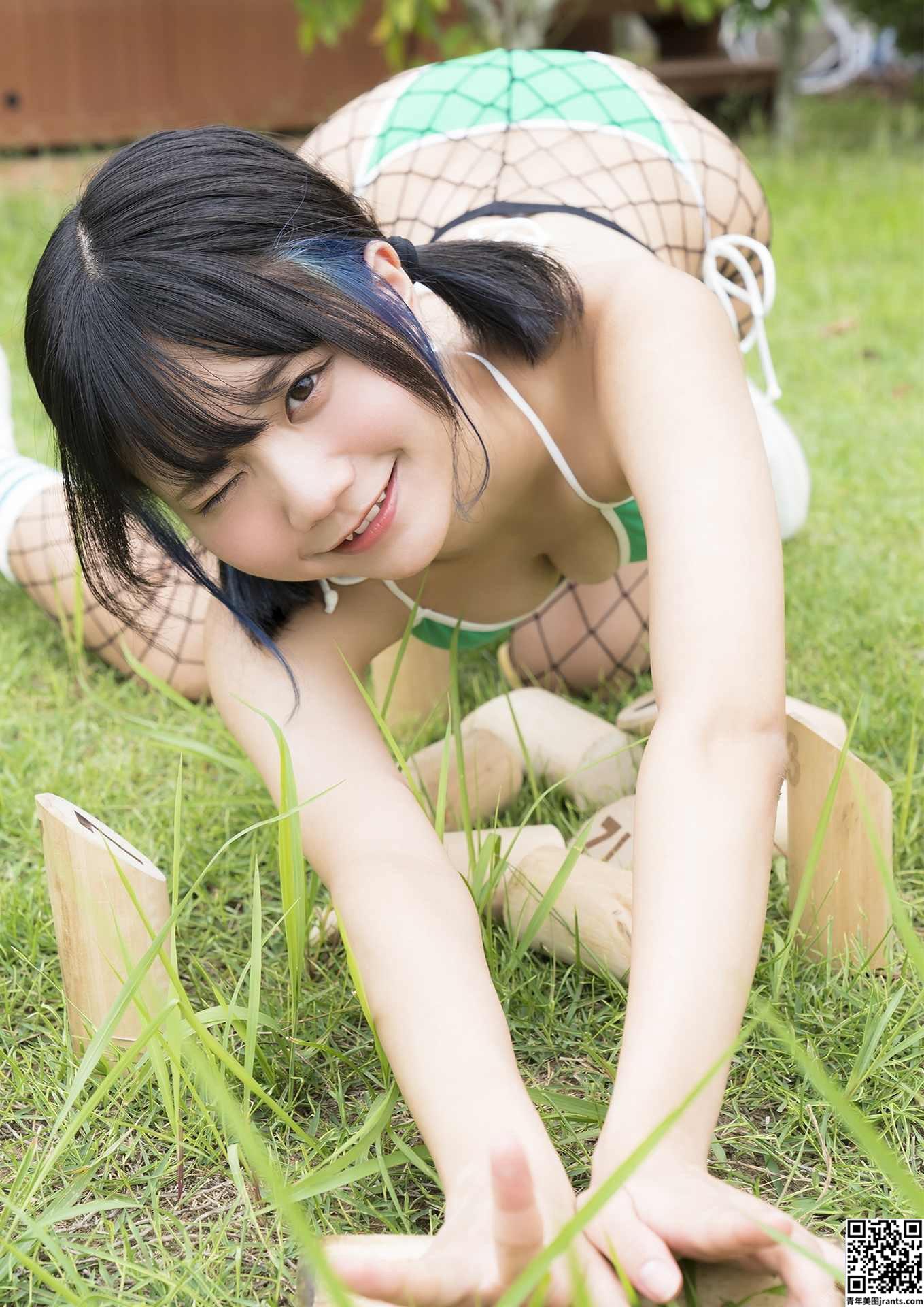 Buku foto Karashi-chan &#8220;Cute Karashi-chan&#8221; (47P