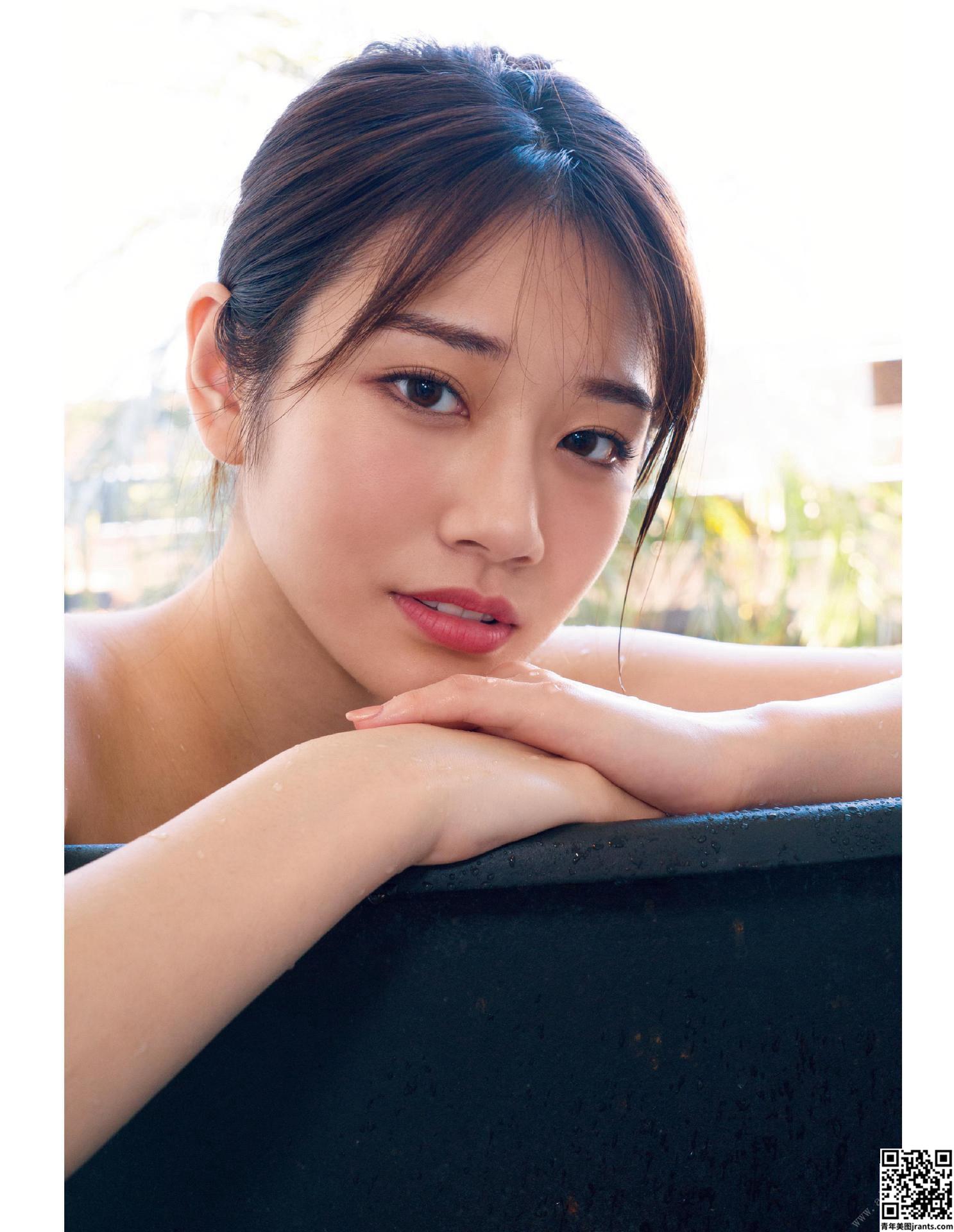 Ayaka Kawakita 1. Fotobuch SAIKA (69P)