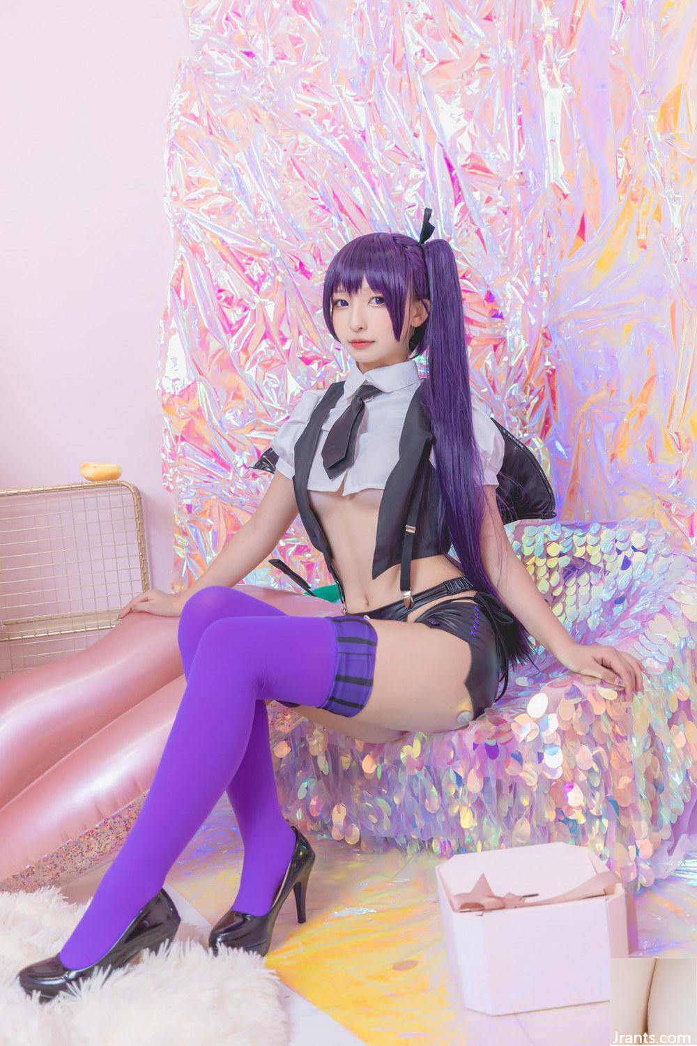 « Purple Succubus » de Kamikazaka Mafuyu expose sa taille sexy pour attirer votre attention (75P)