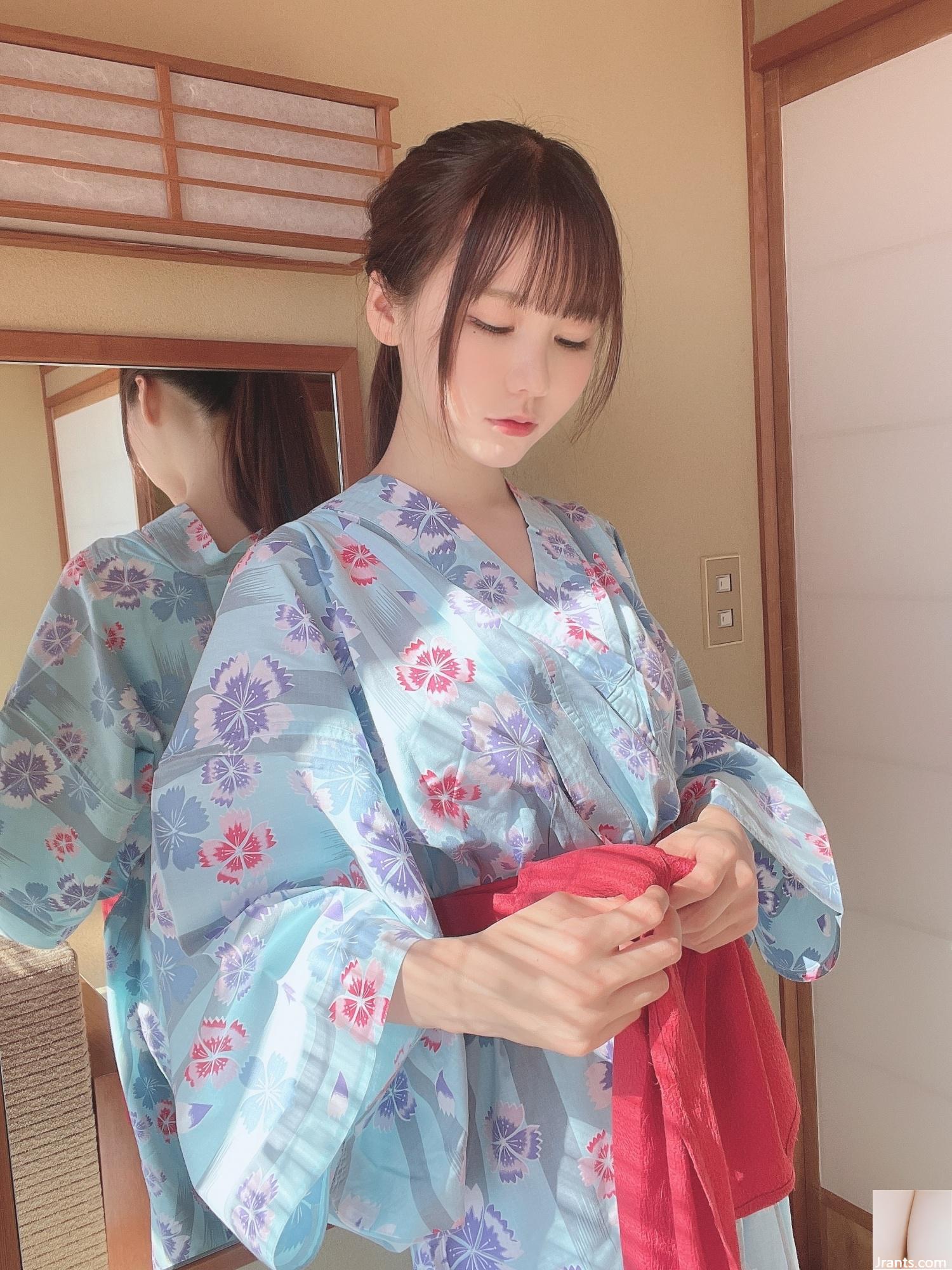 Kazuken (けんけん) &#8220;Japanese Kimono Sexy High Pants&#8221; faz uma pose de flerte para desafiar sua sanidade (30P)