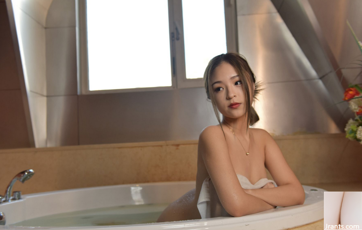 [Modèle Chinois Tournage Privé]Beau modèle-Quatre-vingt-dix-neuf beaux modèles sans photos privées en mosaïque (3) (100P)