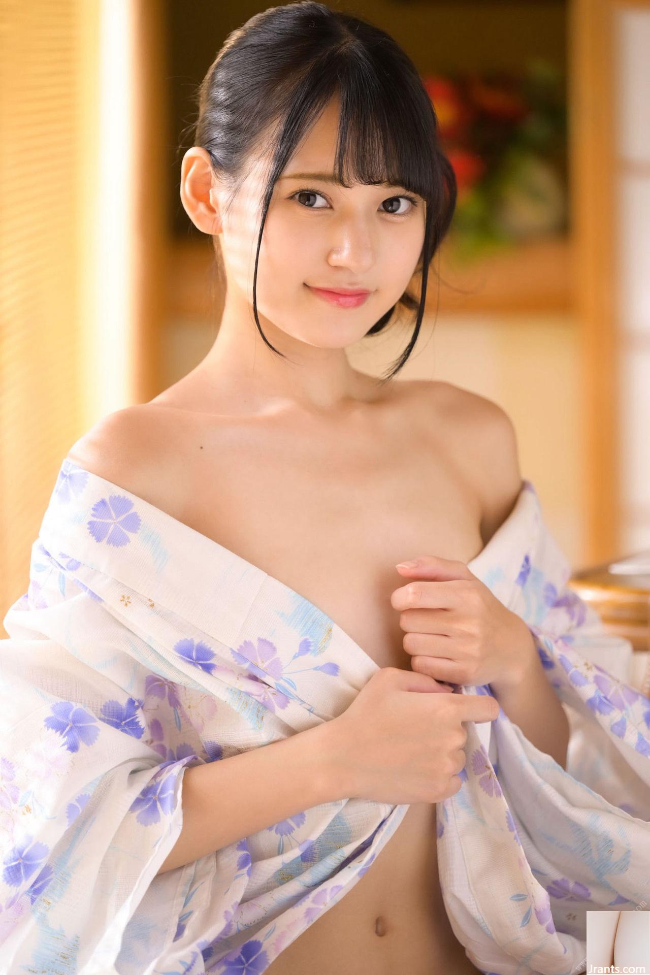 Umi Yakake PRESTIGE POSE MESSAGE 02 (80P)