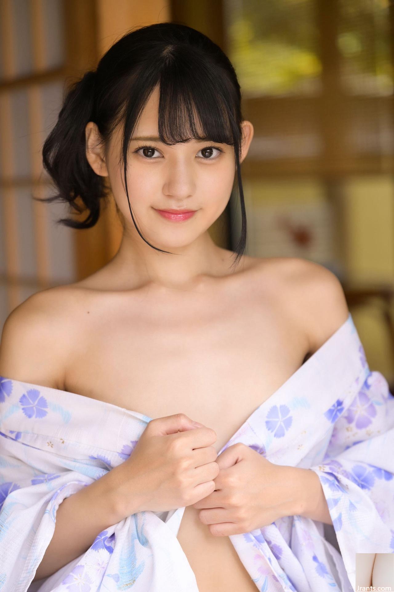 Umi Yakake PRESTIGE POSE MESSAGE 02 (80P)