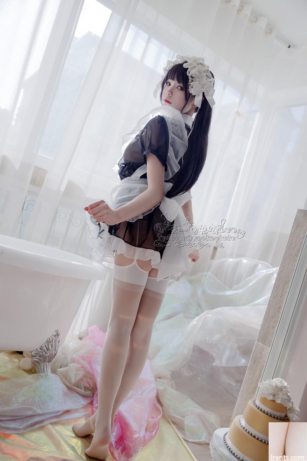 Prenez une bouchée de Rabbit Girl – Rabbit Girl Black and White Maid