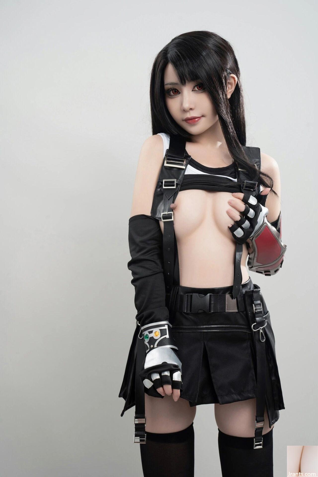 دختر انفجاری Nya Xiaoji – Final Fantasy 7 Tifa (55P)