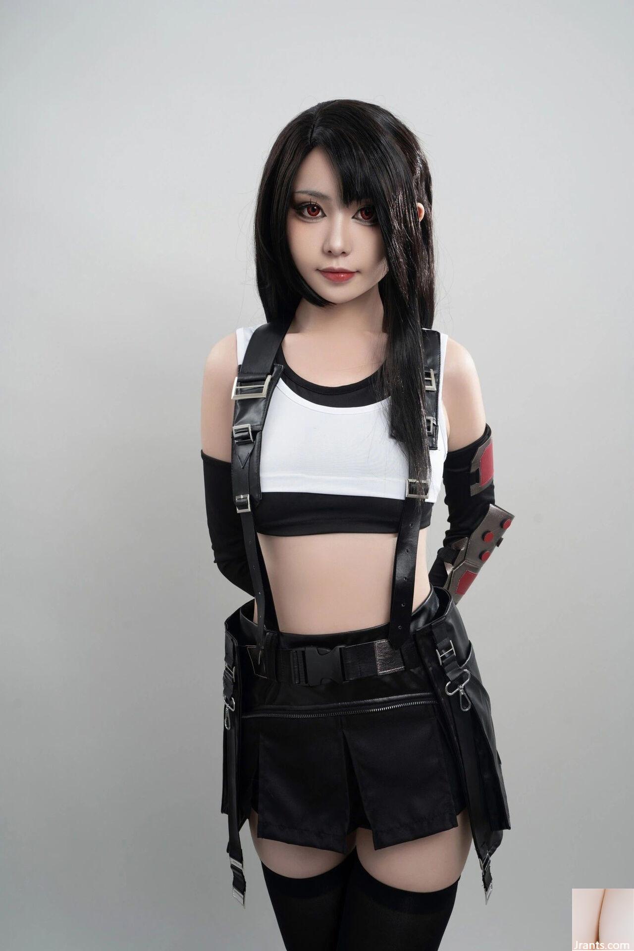 폭발적인 소녀 Nya Xiaoji – Final Fantasy 7 Tifa (55P)