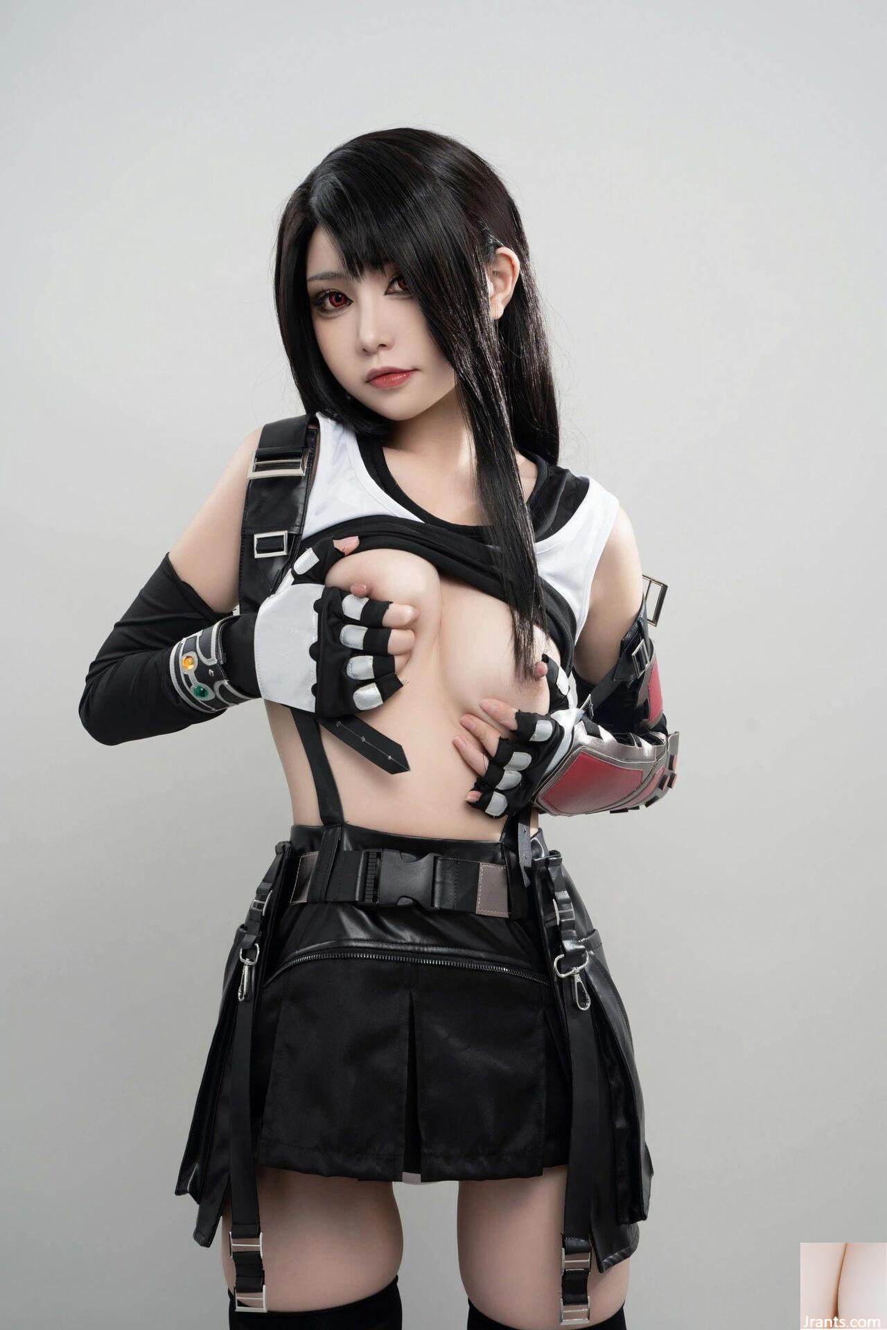 폭발적인 소녀 Nya Xiaoji – Final Fantasy 7 Tifa (55P)