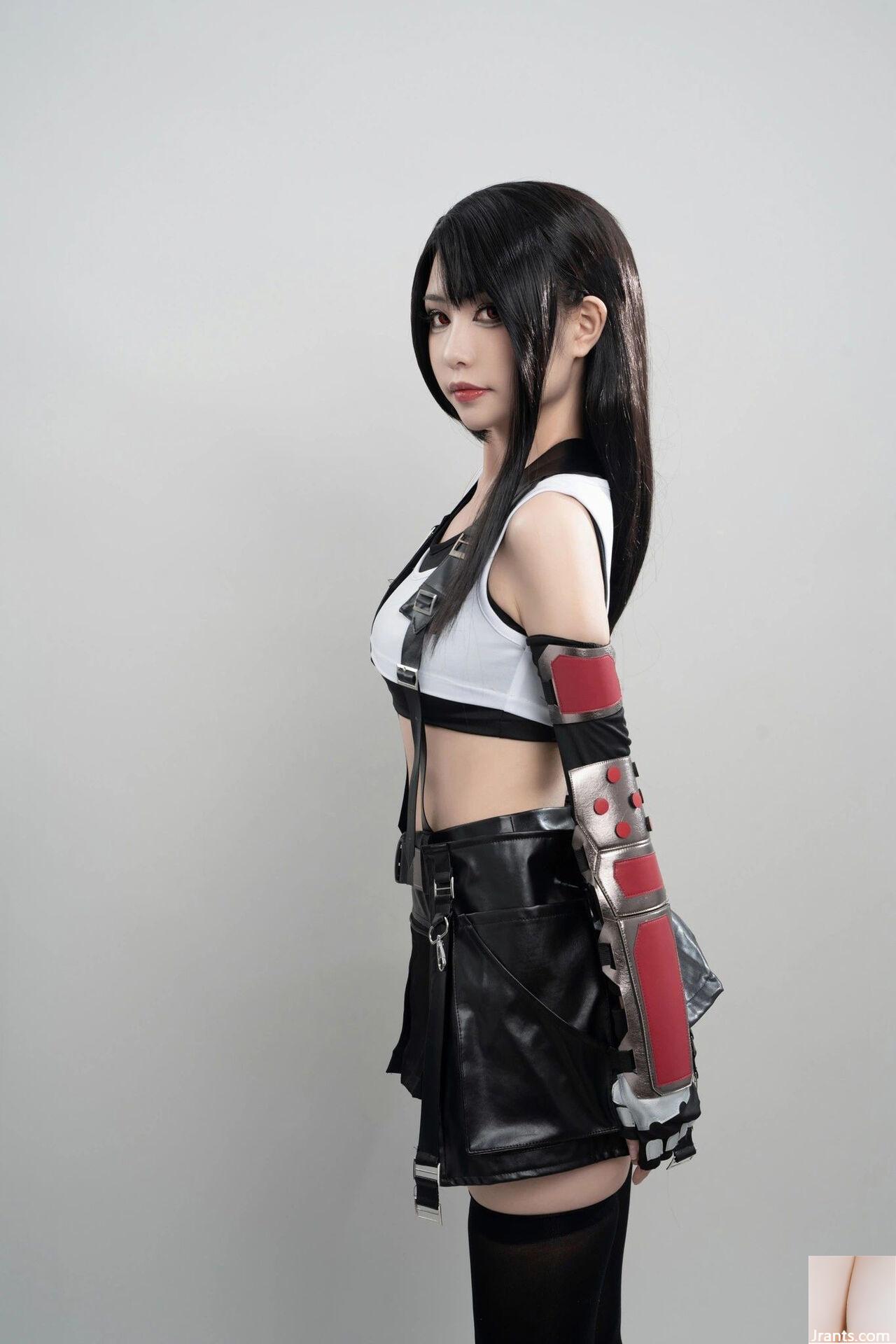 Gadis Peledak Nya Xiaoji – Final Fantasy 7 Tifa (55P)