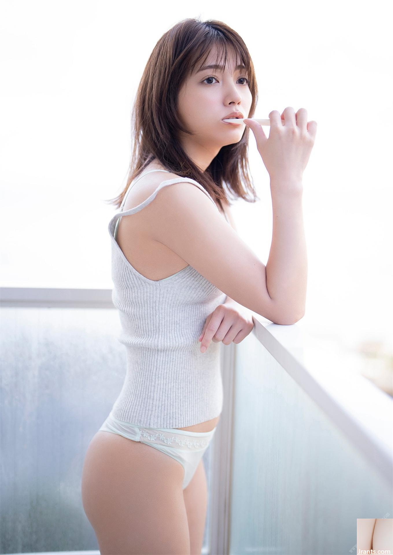 Miki Minamizato SUMMER WINK Spisan Livre photo gravure (41P)