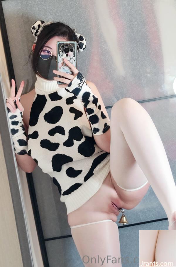 Seins de fille du bien-être – Cow Bunny Girl OnlyFans (36P)