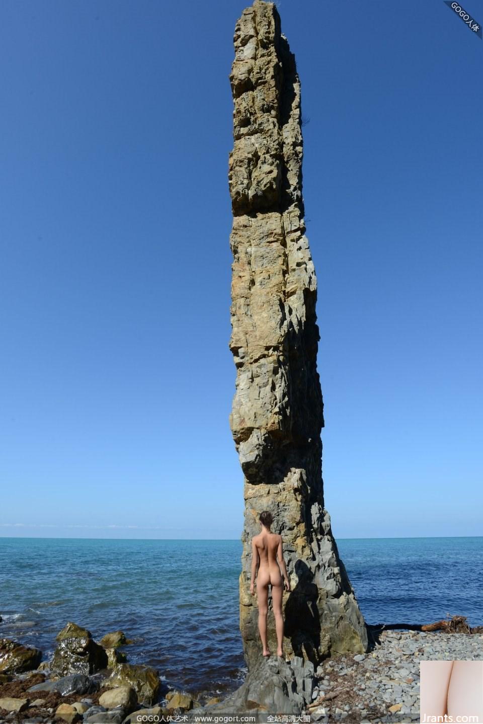 Pemandangan tepi pantai yang indah MEDINAU (88P)