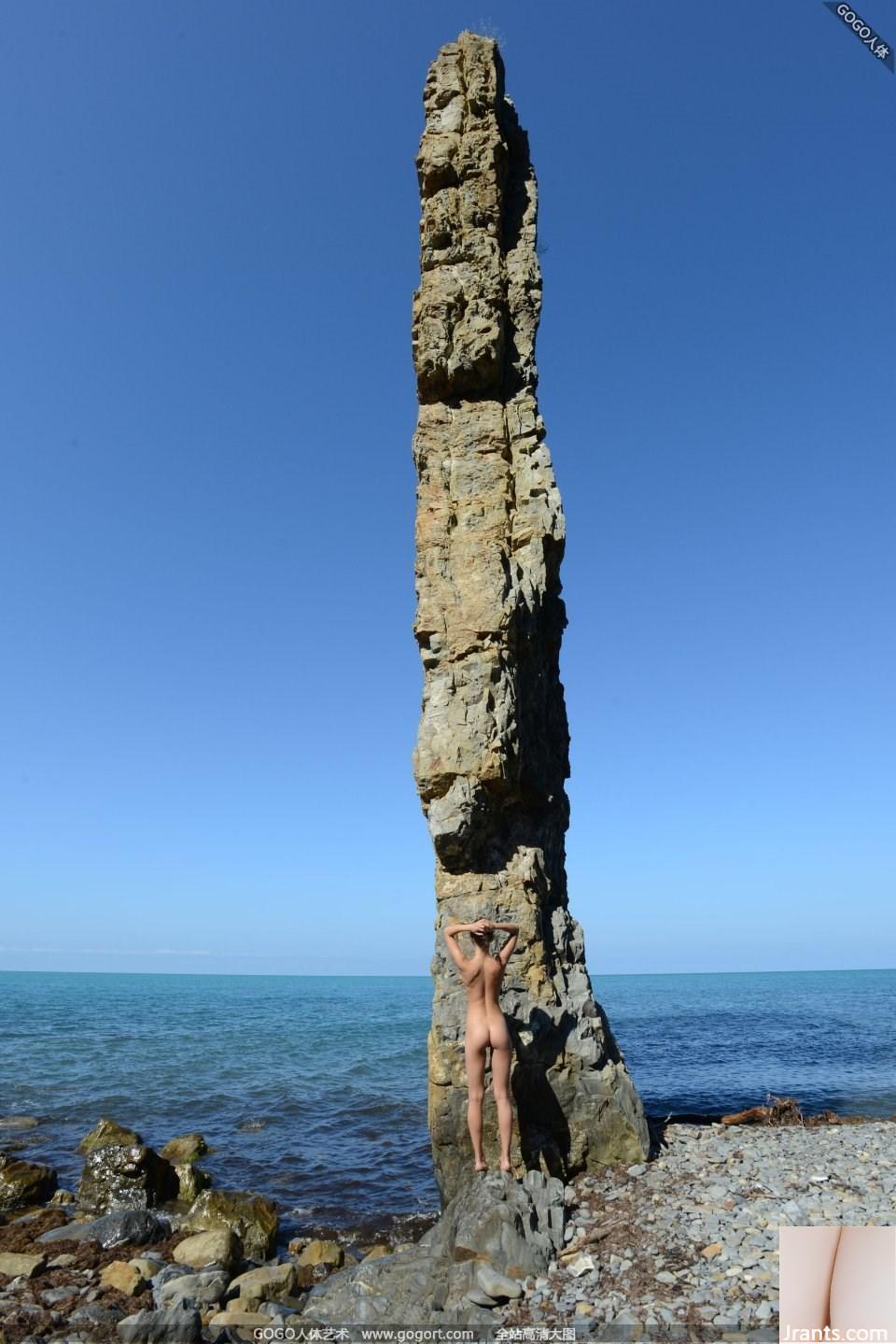 Pemandangan tepi pantai yang indah MEDINAU (88P)