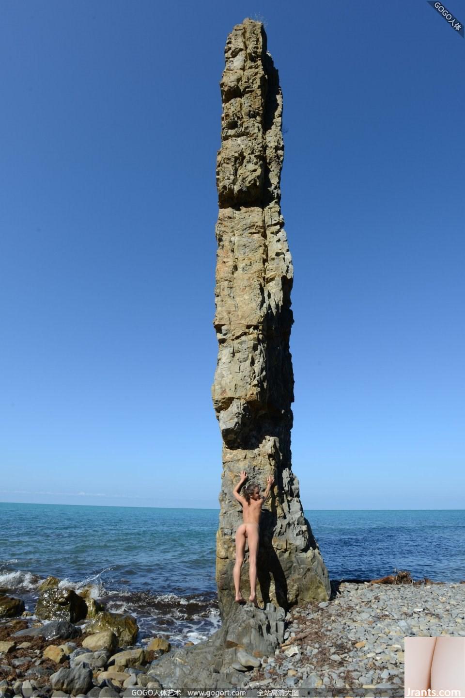 Pemandangan tepi pantai yang indah MEDINAU (88P)