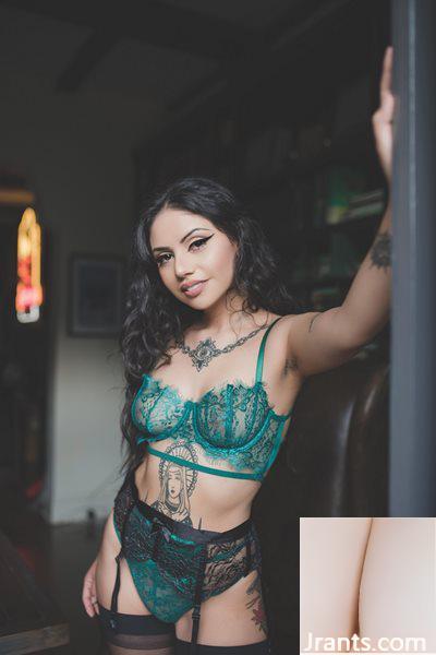 [Suicide Girls] 2022년 3월 21일 – Rosedarling – Emerald Dreams[47P]