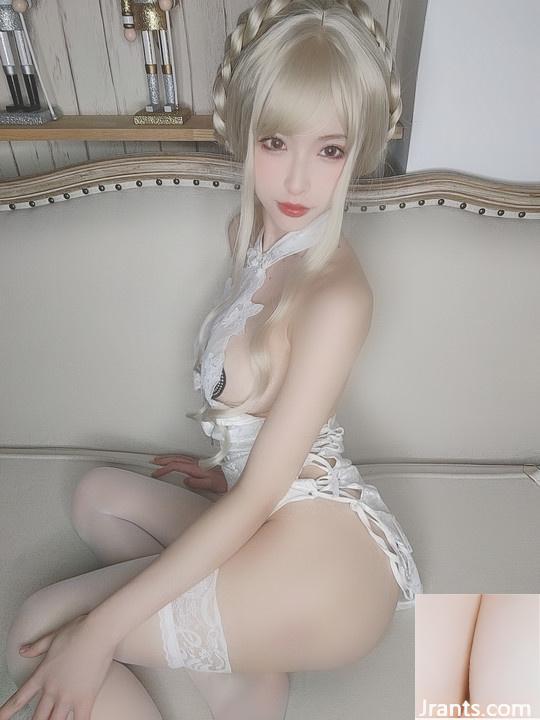 El «Cheongsam Rubio» de Yuno Shimizu con largas piernas blancas es absolutamente imparable (69P)