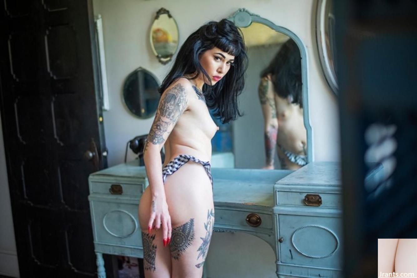 [Suicide Girls] 26 de julio de 2022 – Incendio provocado – En la luz suave[53P]