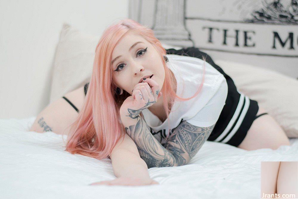 [Suicide Girls] 2022년 11월 26일 – InkstaAngel – Vanlife [45P]