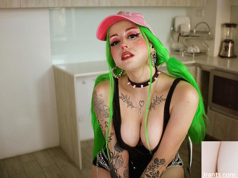 [Suicide Girls] 01. Januar 2023 – Nyaa – iss mich[49P]