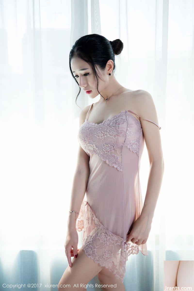 Le pyjama semi-transparent du jeune mannequin Xinyi est beau et tentant (47P)