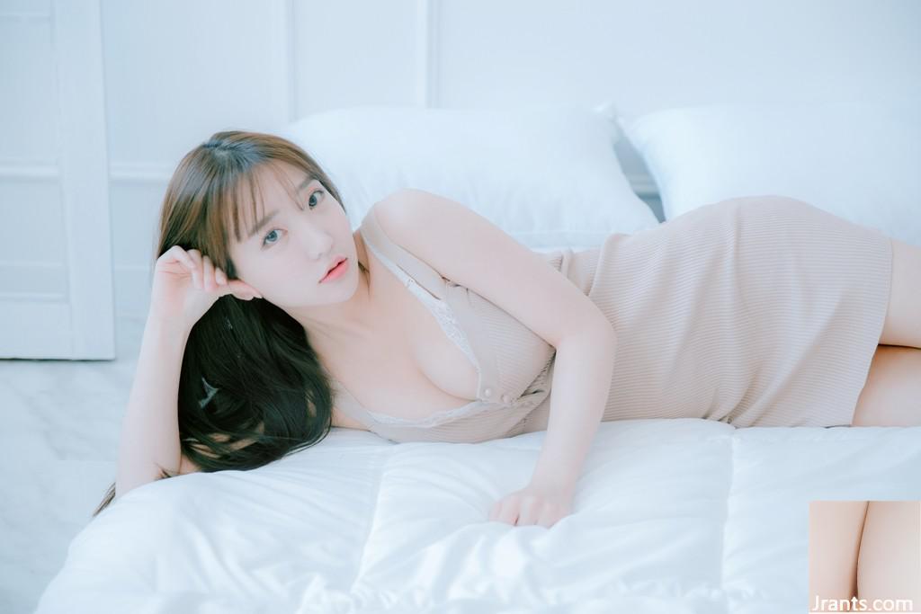 JOApictures–Son Ye Eun x JOA 20 APR VOL.1 (90P)