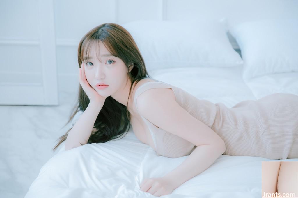 JOApictures–Son Ye Eun x JOA 20 APR VOL.1 (90P)