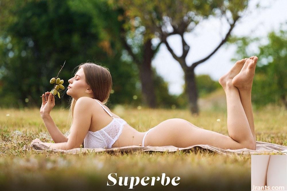 (Superbe Models) 2023년 2월 20일 – Yana Love The Orchard(103P)