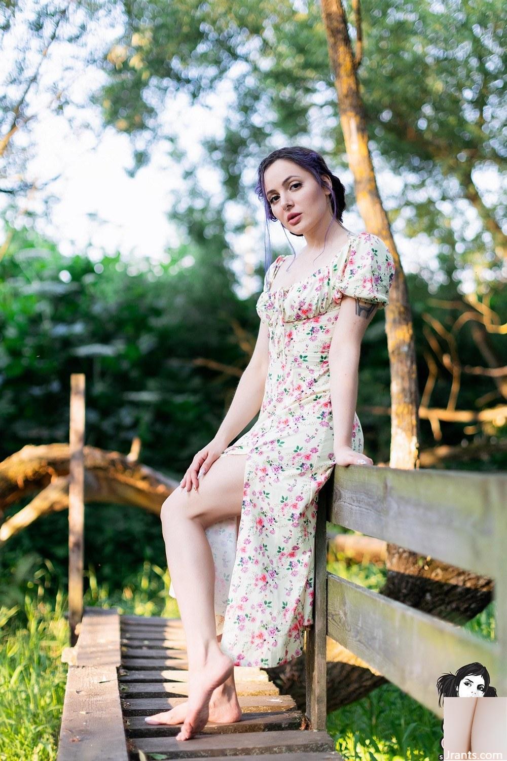 [Suicide Girls] 26 de febrero de 2023 – Vitadeam – Ninfa del bosque[55P]