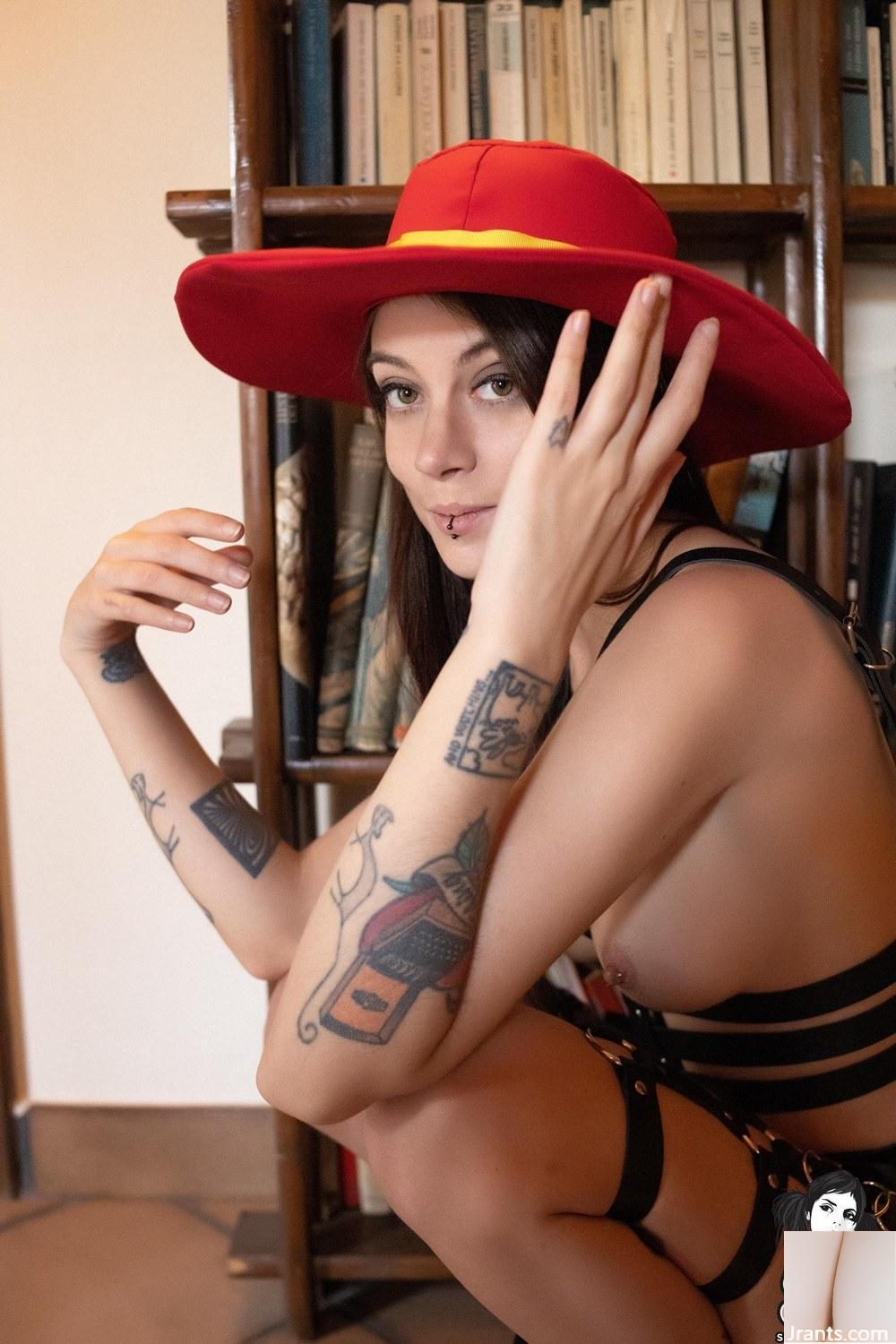 [Suicide Girls] 23 de febrero de 2023 – Gatete – Corre como el infierno[52P]