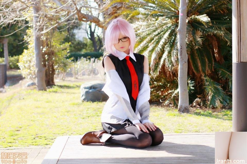 Mashu Kyrielight Cosplay von Hidori Rose (99P)