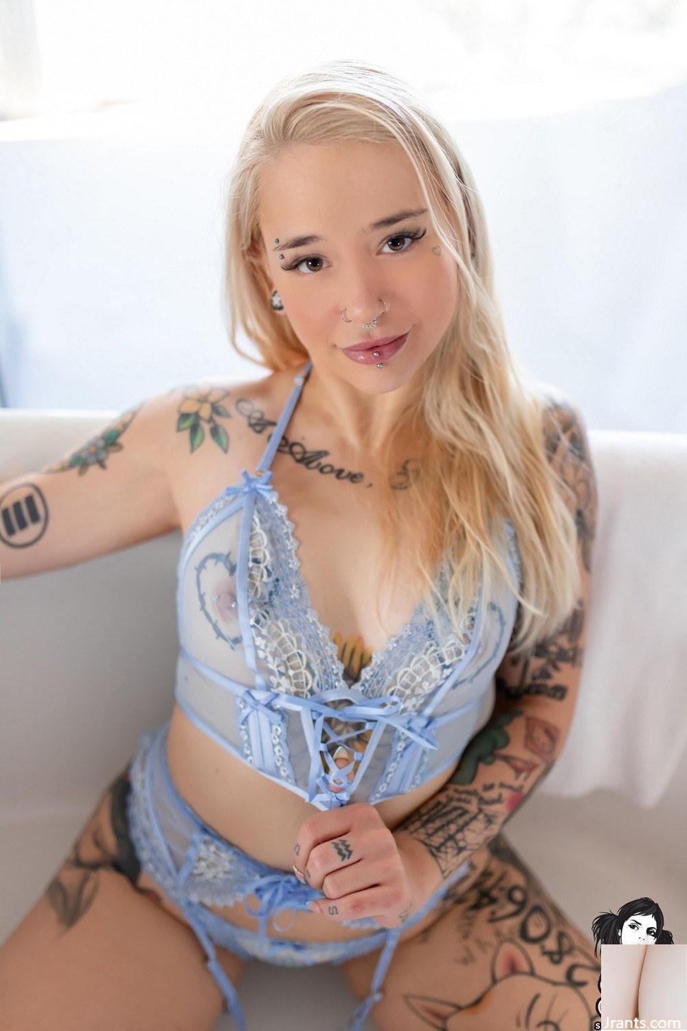 [Suicide Girls] 05 de março de 2023 – Ametista Sálvia – Azul Bebê[49P]