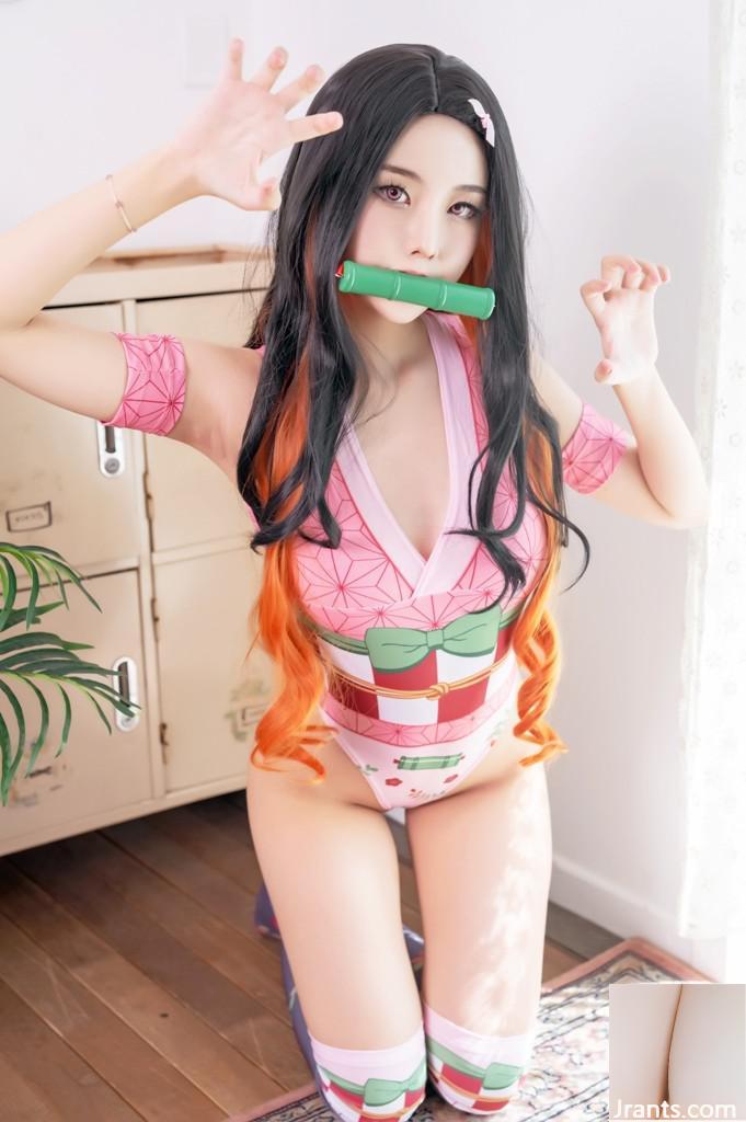 SAINT Photolife – Yuna Nezuko x Shinobu (34P)