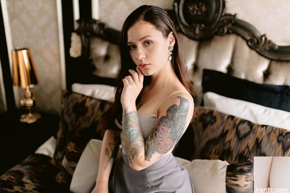 (Suicide Girls) 10. Februar 2023 – Mousse – Versailles (54P)