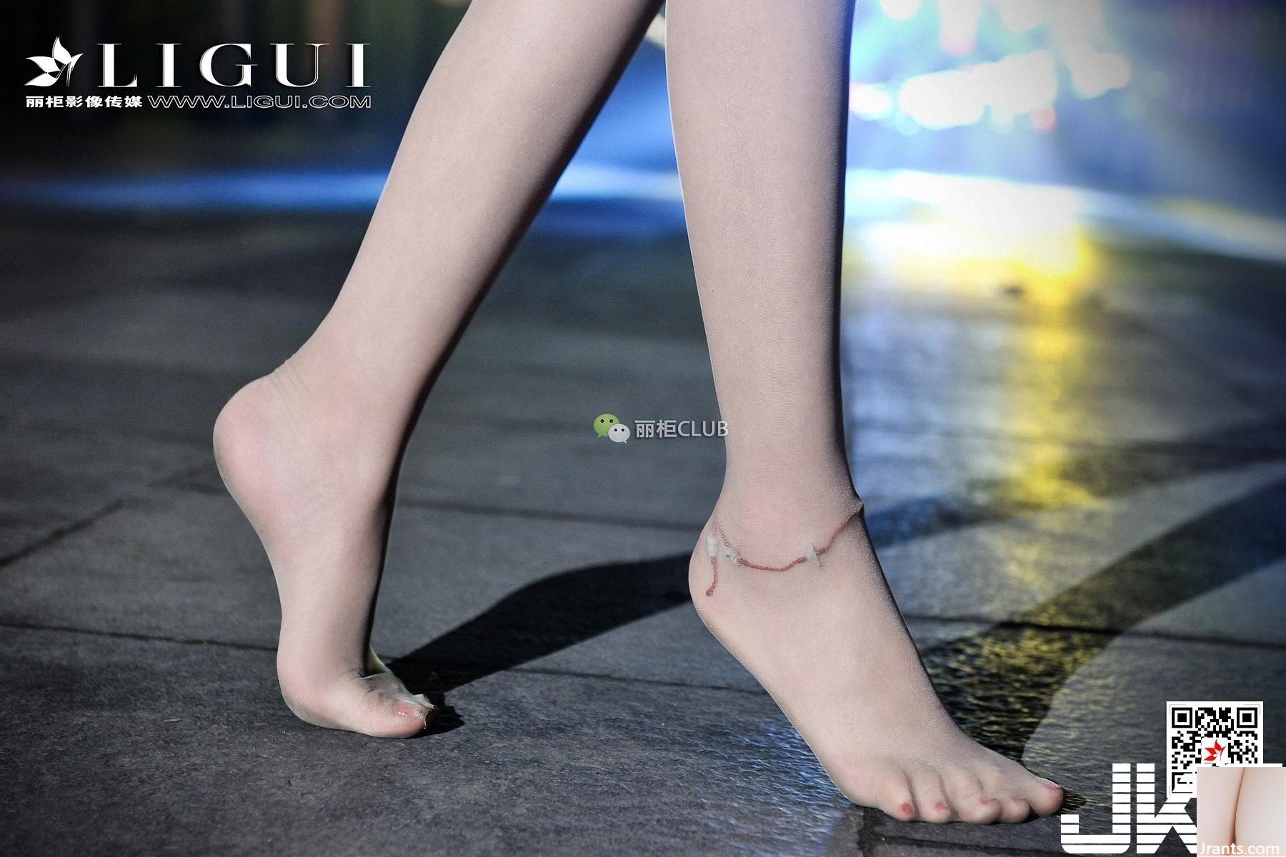 (Ligui Internet Beauty) 20180413 Modèle Lingling, talons hauts de porc râpé et belles jambes (41P)