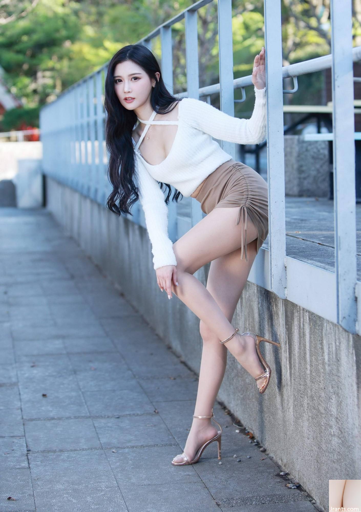 [Extrakapitel über schöne Beine]Das langbeinige Beauty-Model Xu Huiling zeigt ihren Bauch in einem kurzen Rock mit High Heels und schönen Beinen[86P]