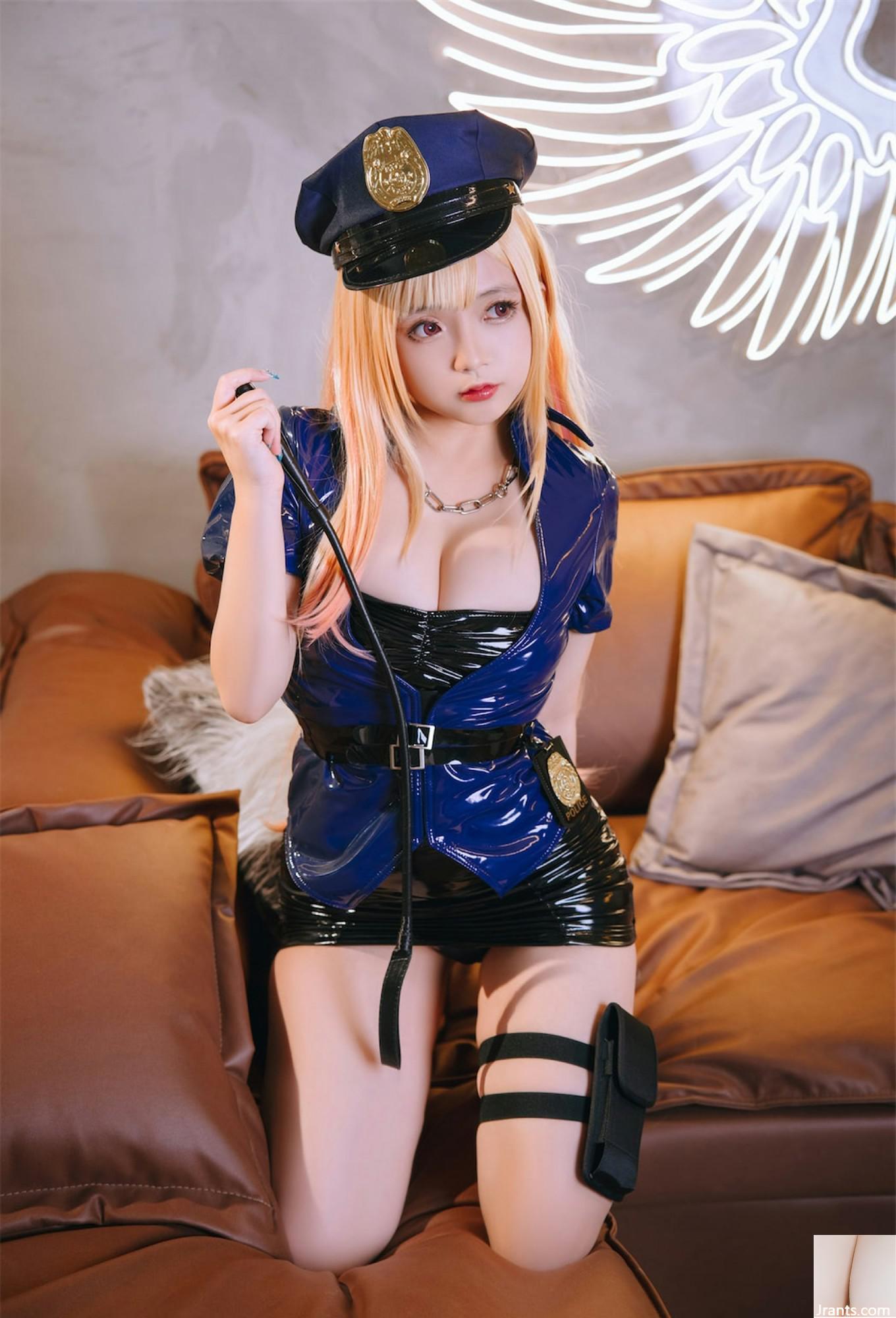 Weibo Cos Internet-Berühmtheit @日Naijiao – Polizistin von Kitagawa Uimeng (80P)