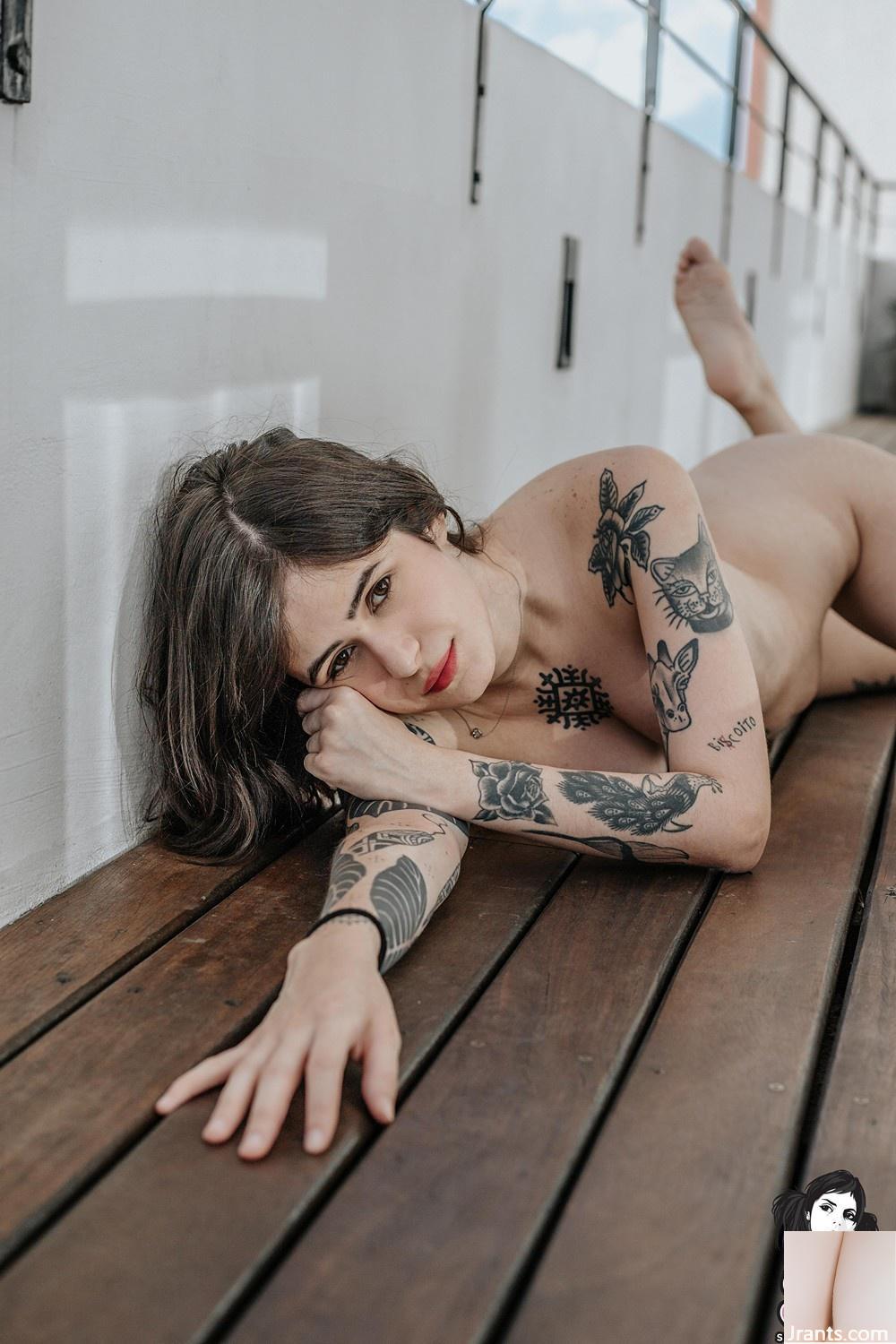 (Suicide Girls) 22 maggio 2023 – Bibiporai – portami più in alto(55P)