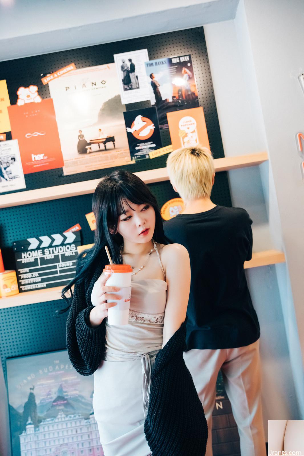 [Loozy] Zia  – XXX in The Theater (47P) [