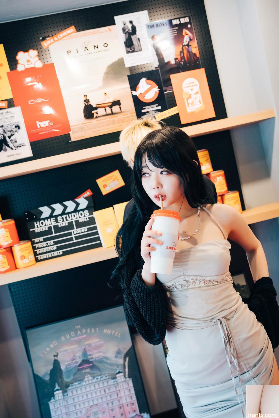 [Loozy] Zia  – XXX in The Theater (47P) [