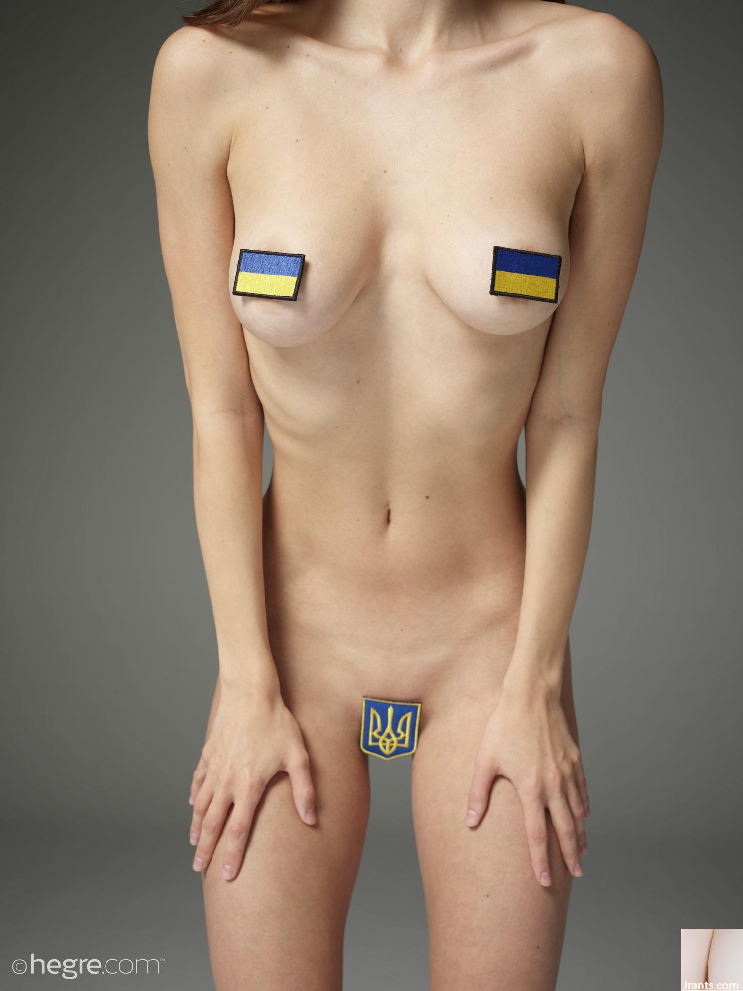 Anna L – Slava Ukraini (84P)