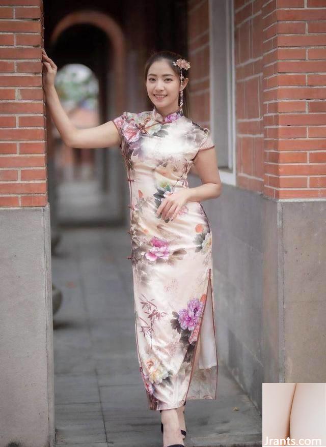 Cheongsam باوقار، ظریف و جذاب است