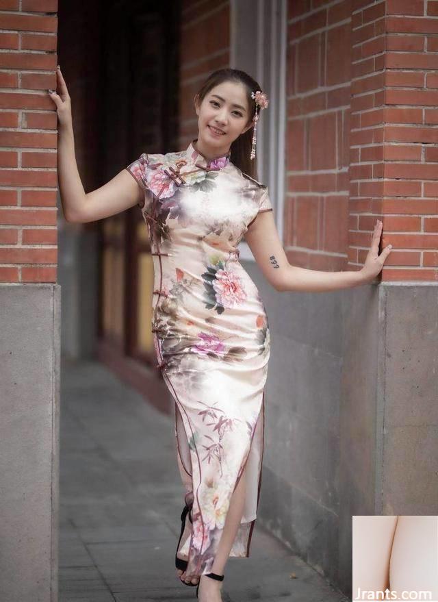 Cheongsam باوقار، ظریف و جذاب است