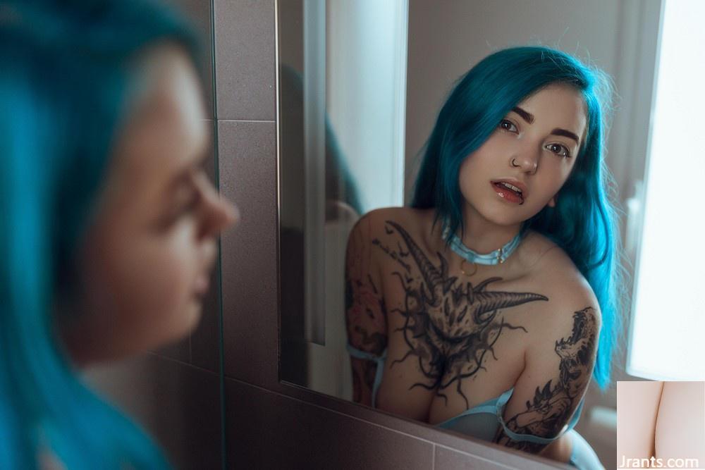 (Suicide Girls) 09 juillet 2023 – Gloom – Forme de l’amour (52P)