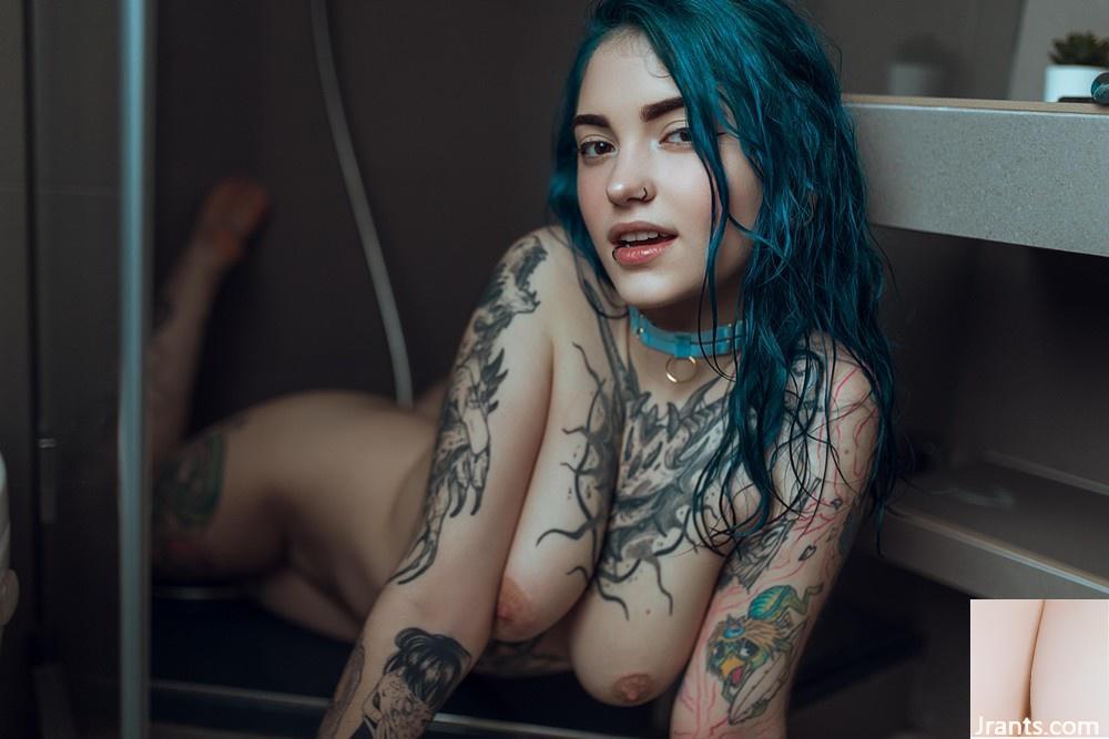 (Suicide Girls) 09 juillet 2023 – Gloom – Forme de l’amour (52P)