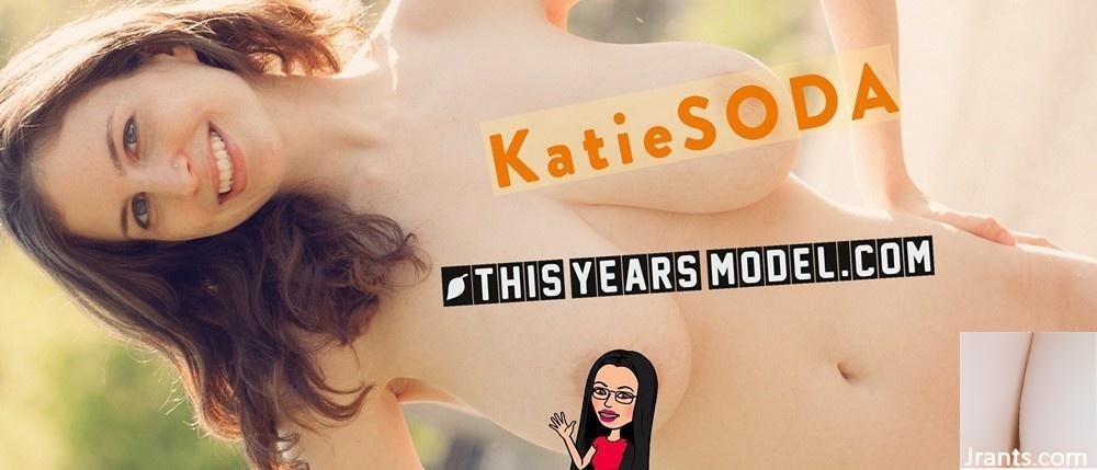 (This Years Model) 17 juillet 2023 – Katie Soda – Boob Milk Test (28P)