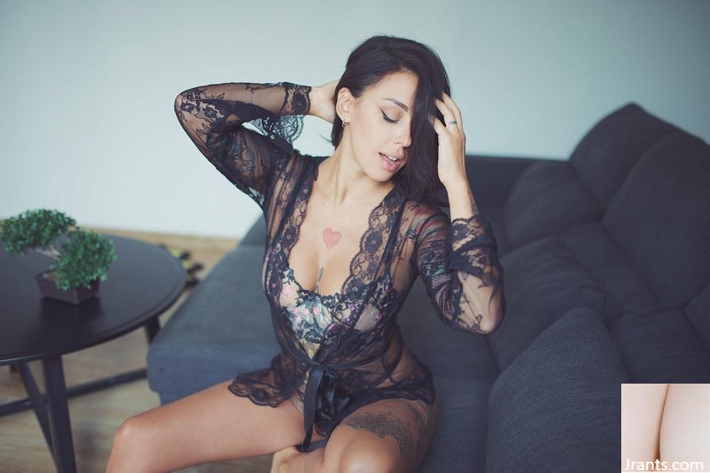 (Suicide Girls) 16. Juli 2023 – Yegola – Erwachen (58P)